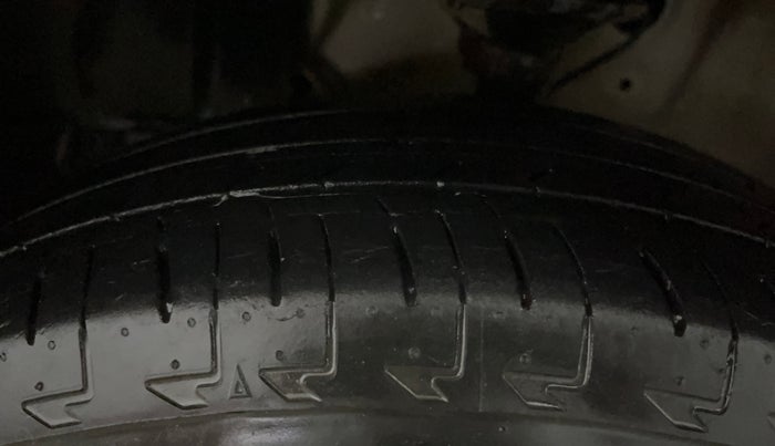 2022 Maruti Celerio ZXI AMT, Petrol, Automatic, 15,193 km, Left Front Tyre Tread