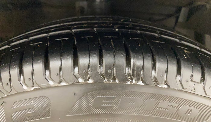 2018 Maruti Ciaz ZETA 1.5 SHVS MT PETROL, Petrol, Manual, 93,365 km, Right Front Tyre Tread