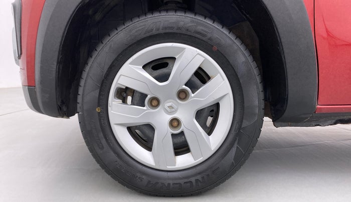 2016 Renault Kwid RXT, Petrol, Manual, 80,326 km, Left Front Wheel