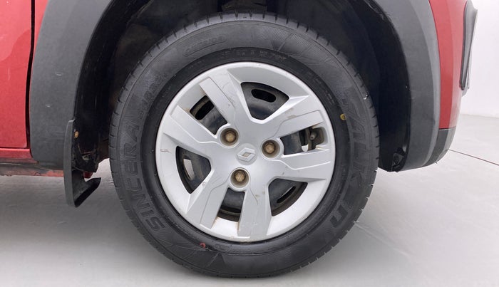 2016 Renault Kwid RXT, Petrol, Manual, 80,326 km, Right Front Wheel