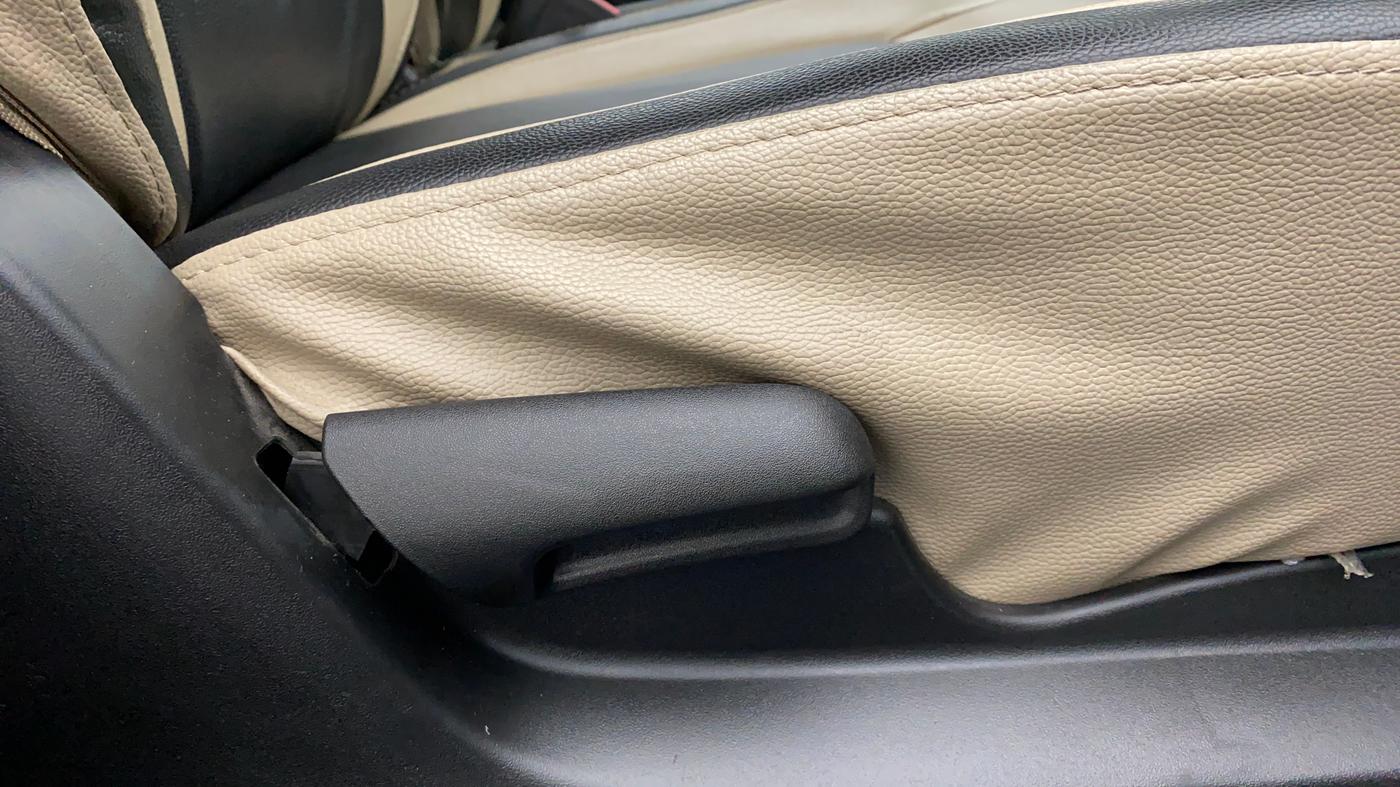 2020 Maruti Celerio X Zxi, Petrol, Manual, 29,806 km, Driver Side Adjustment Panel
