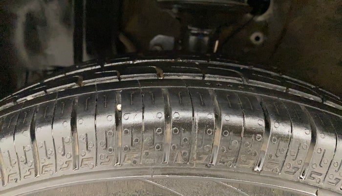 2021 Maruti New Wagon-R LXI CNG 1.0, CNG, Manual, 71,408 km, Left Front Tyre Tread