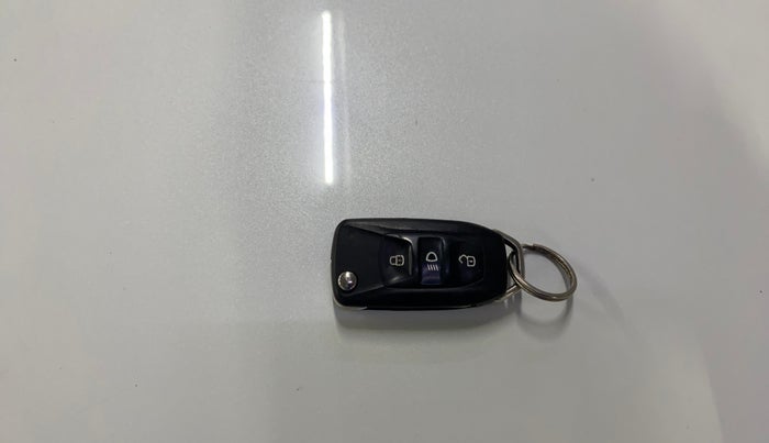2020 Tata Tiago XZ PETROL, Petrol, Manual, 76,649 km, Key Close Up