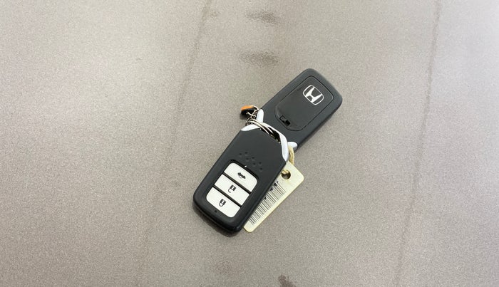 2015 Honda City 1.5L I-VTEC VX, Petrol, Manual, 86,112 km, Key Close Up