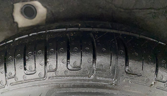 2012 Hyundai i10 SPORTZ 1.2, Petrol, Manual, 86,913 km, Right Rear Tyre Tread
