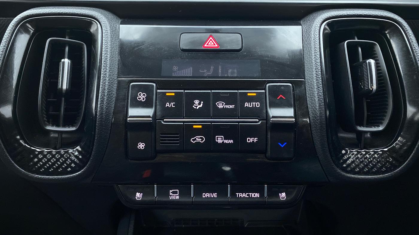 2021 KIA SONET GTX PLUS 1.0 DCT DUAL TONE, Petrol, Automatic, 38,579 km, Automatic Climate Control