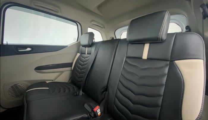 2019 Renault TRIBER 1.0 RXZ, Petrol, Manual, 9,562 km, Right Side Rear Door Cabin