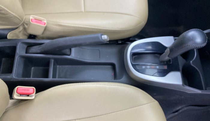 2017 Honda Jazz 1.2L I-VTEC V AT, Petrol, Automatic, 71,676 km, Gear Lever