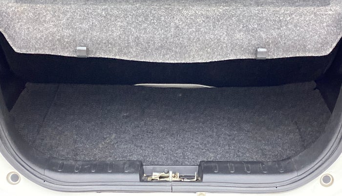 2020 Maruti Alto VXI, Petrol, Manual, 20,242 km, Boot Inside