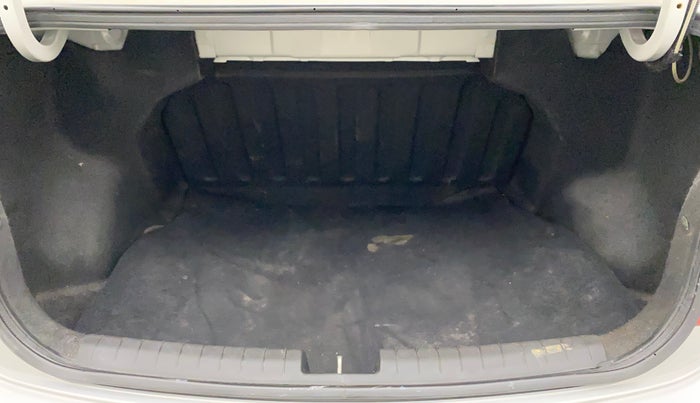 2014 Hyundai Xcent S 1.2, Petrol, Manual, 78,740 km, Boot Inside