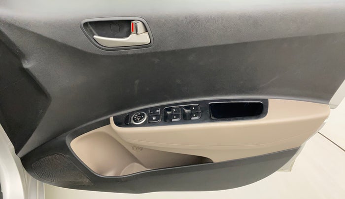 2014 Hyundai Xcent S 1.2, Petrol, Manual, 78,740 km, Driver Side Door Panels Control