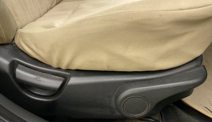 2014 Hyundai Xcent S 1.2, Petrol, Manual, 78,740 km, Driver Side Adjustment Panel