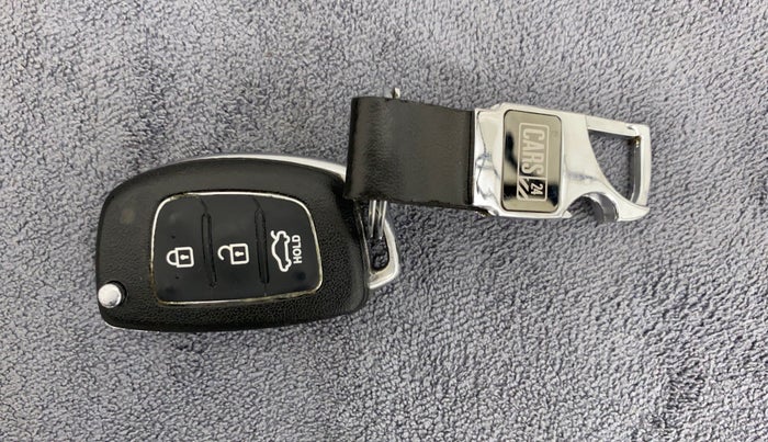 2013 Hyundai i20 MAGNA (O) 1.2, Petrol, Manual, 38,706 km, Key Close Up