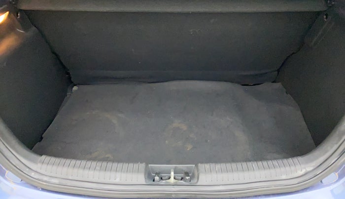 2013 Hyundai i20 MAGNA (O) 1.2, Petrol, Manual, 38,706 km, Boot Inside