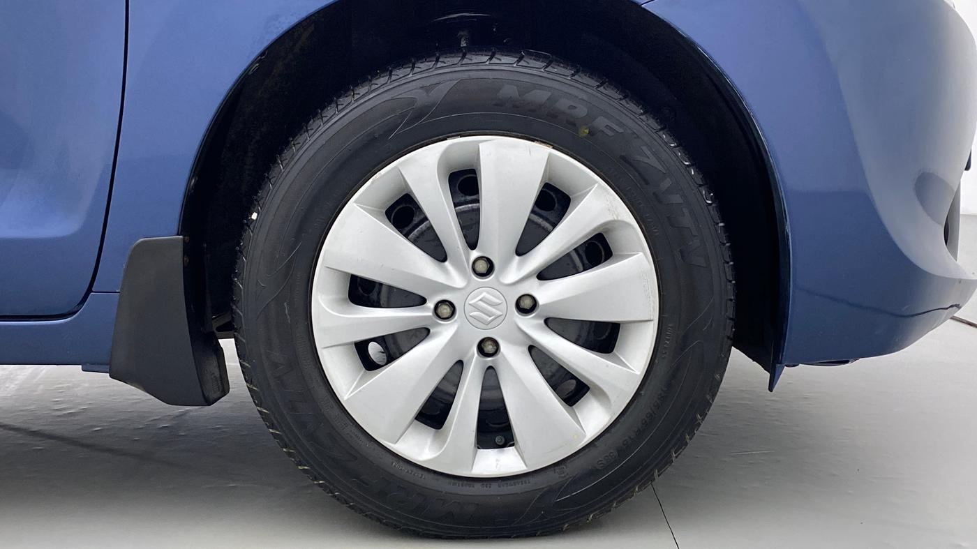2017 Maruti Baleno DELTA PETROL 1.2, CNG, Manual, 42,603 km, Right Front Wheel