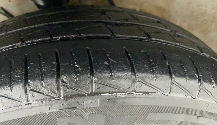 2020 Maruti Alto LXI, Petrol, Manual, 28,235 km, Left Rear Tyre Tread