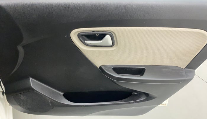 2020 Maruti Alto LXI, Petrol, Manual, 28,235 km, Driver Side Door Panels Control