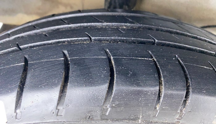 2021 Hyundai NEW SANTRO SPORTZ EXECUTIVE CNG, CNG, Manual, 78,271 km, Right Rear Tyre Tread