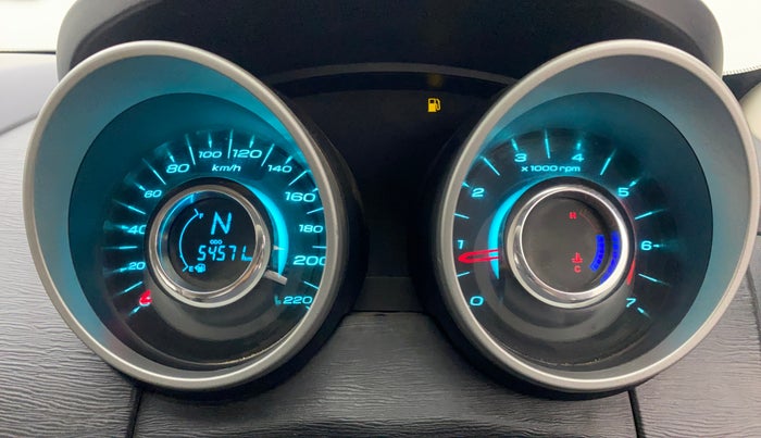 2015 Mahindra XUV500 W6, Diesel, Manual, 54,569 km, Odometer Image