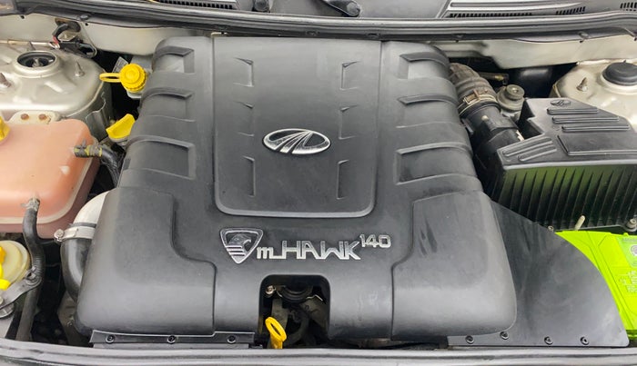 2015 Mahindra XUV500 W6, Diesel, Manual, 54,569 km, Engine View