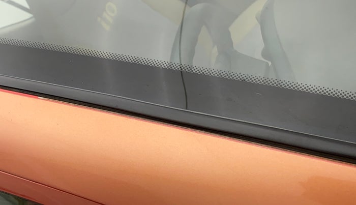 2011 Hyundai i10 MAGNA 1.2, Petrol, Manual, 43,547 km, Right A pillar - Paint is slightly faded