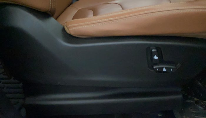 2020 MG HECTOR PLUS SHARP 1.5 PETROL TURBO DCT 6-STR, Petrol, Automatic, 65,948 km, Driver Side Adjustment Panel