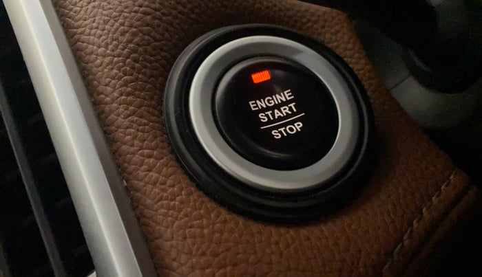 2020 MG HECTOR PLUS SHARP 1.5 PETROL TURBO DCT 6-STR, Petrol, Automatic, 65,948 km, Keyless Start/ Stop Button