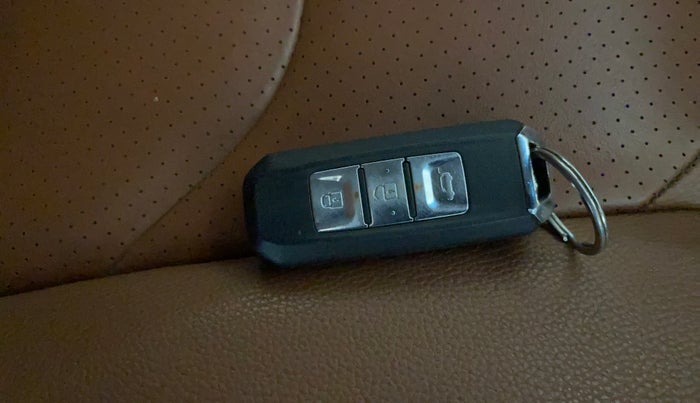 2020 MG HECTOR PLUS SHARP 1.5 PETROL TURBO DCT 6-STR, Petrol, Automatic, 65,948 km, Key Close Up