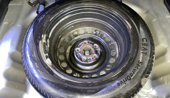 2022 Maruti Vitara Brezza LXI, Petrol, Manual, 38,066 km, Spare Tyre