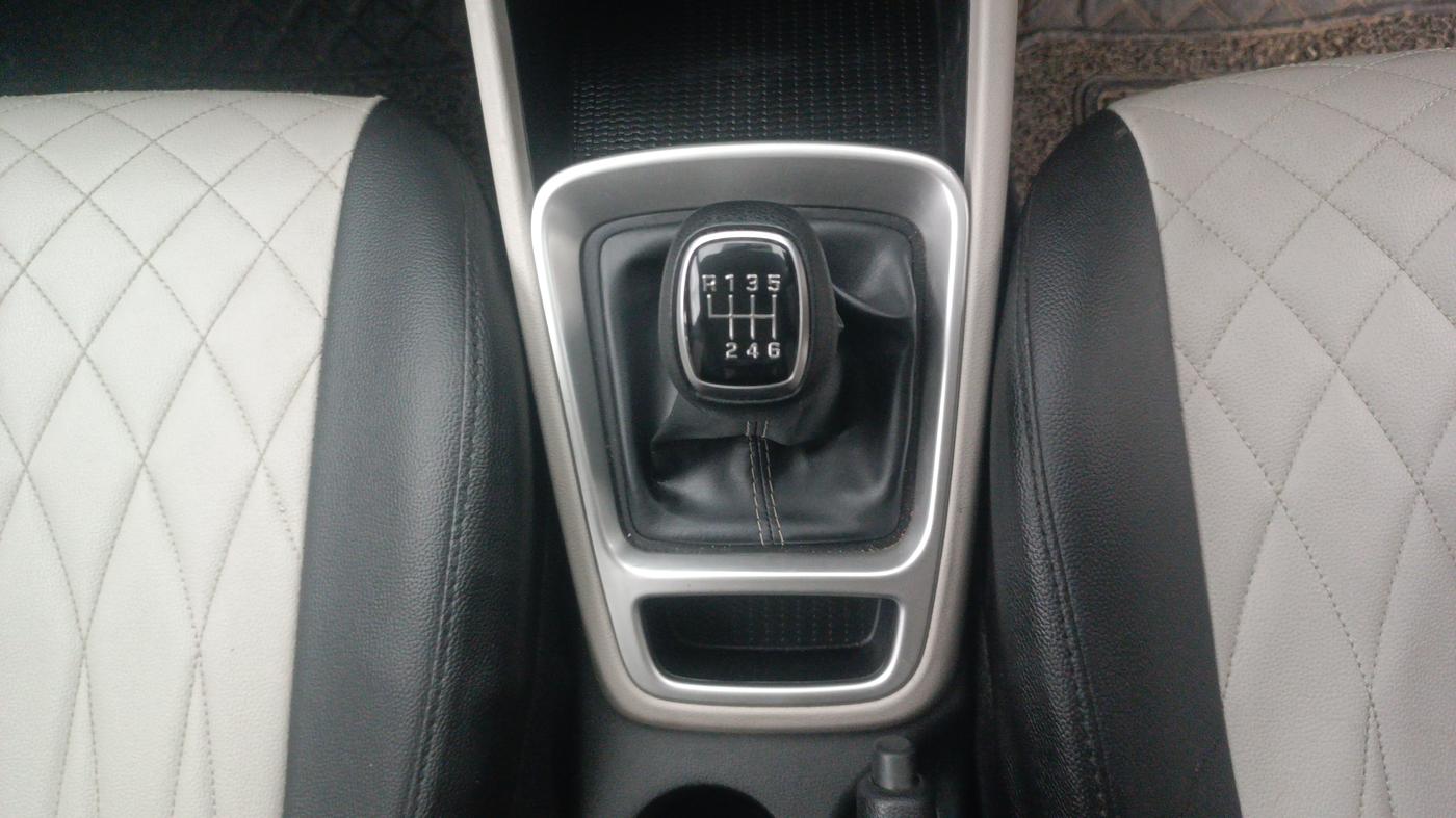 2023 Hyundai VENUE S (O) 1.0 TURBO IMT, Petrol, Manual, 41,079 km, Gear Lever