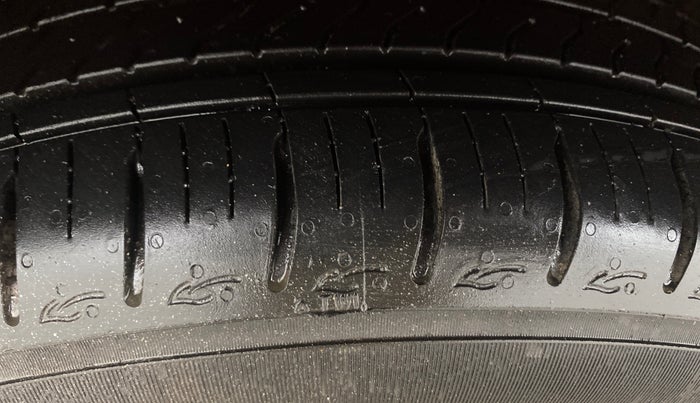 2021 Tata Tiago XZ PLUS PETROL, Petrol, Manual, 30,917 km, Left Front Tyre Tread