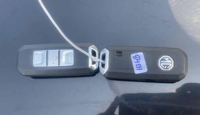 2019 MG HECTOR SMART 1.5 DCT PETROL, Petrol, Automatic, 48,170 km, Key Close Up