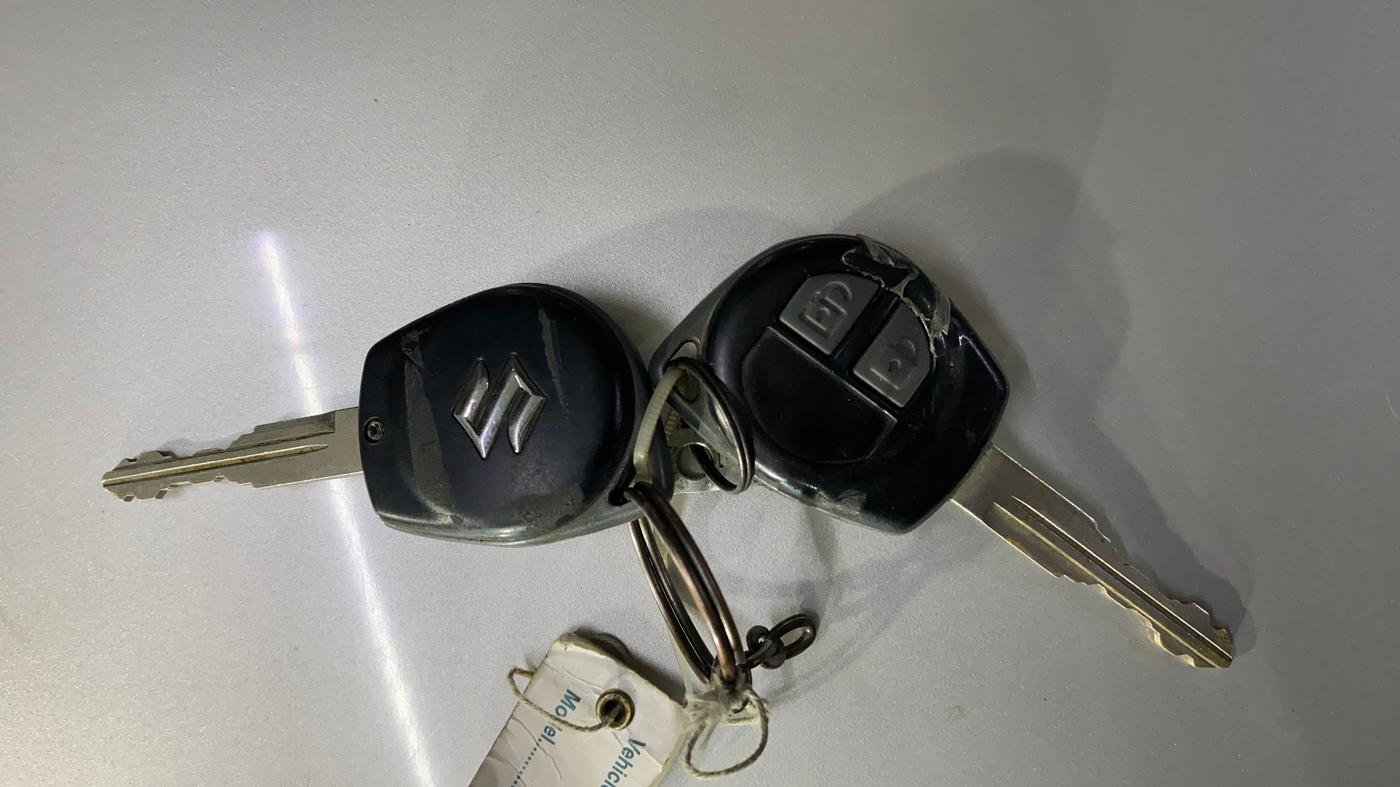 2013 Maruti Wagon R 1.0 VXI, Petrol, Manual, 13,038 km, Key Close Up