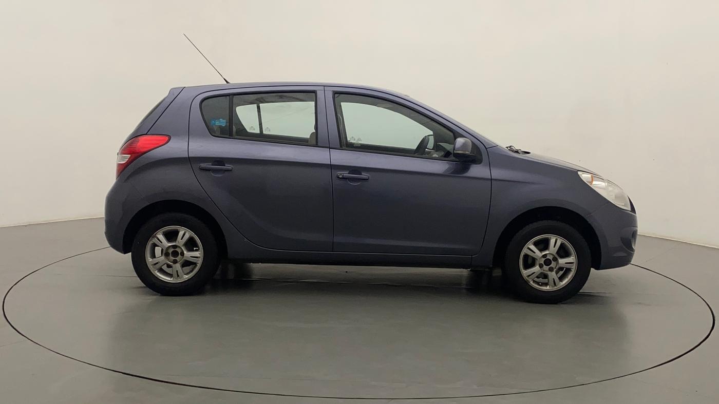 2011 Hyundai i20 SPORTZ 1.2, Petrol, Manual, 1,22,248 km, Right Side