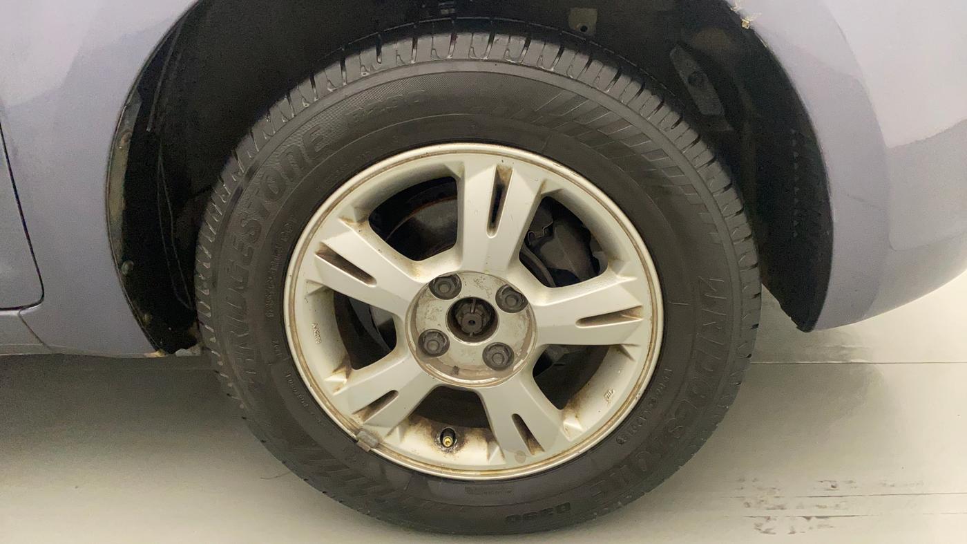 2011 Hyundai i20 SPORTZ 1.2, Petrol, Manual, 1,22,248 km, Right Front Wheel