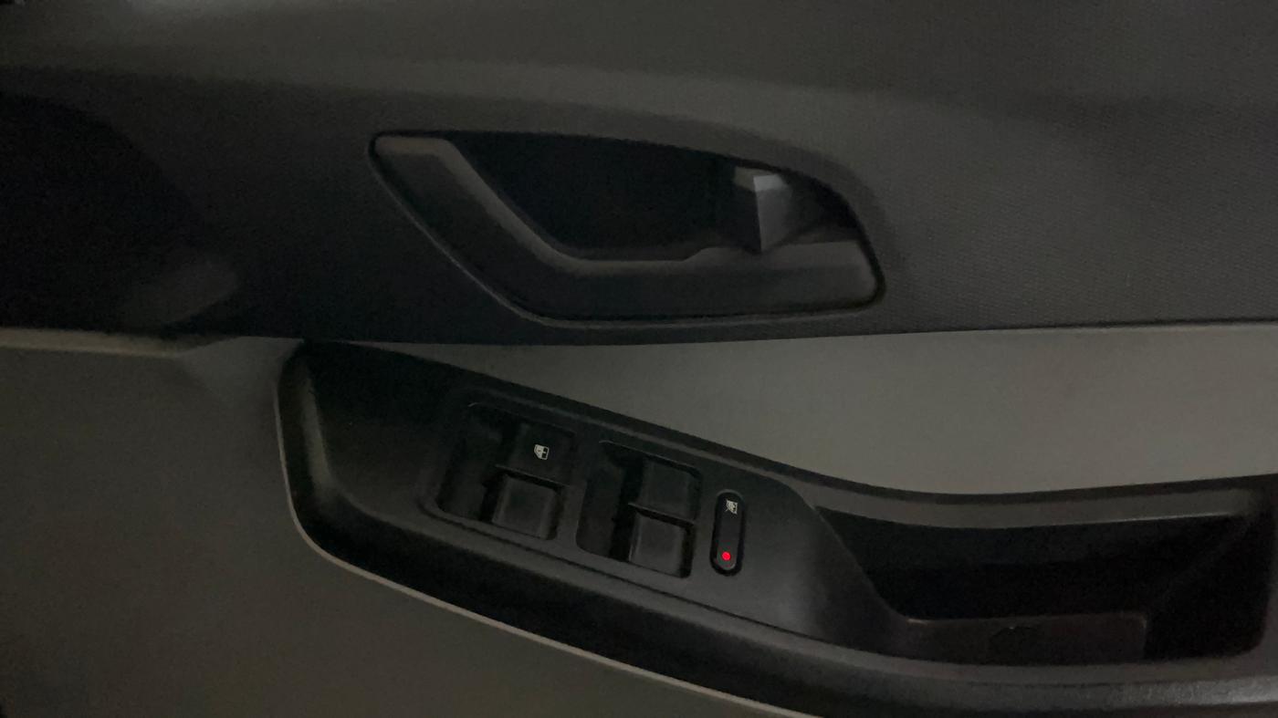 2020 Tata Tiago XT PETROL, Petrol, Manual, 34,641 km, Driver Side Door Panels Control