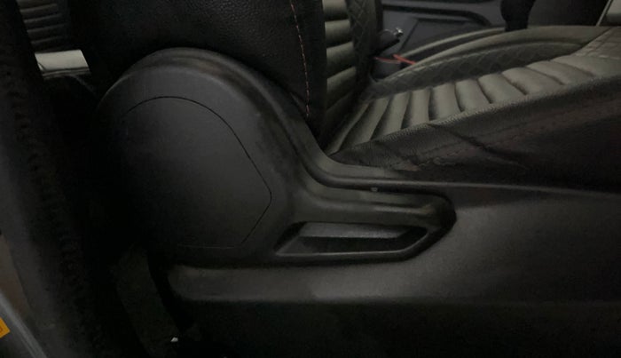 2022 Tata Tiago XT PETROL, Petrol, Manual, 34,624 km, Driver Side Adjustment Panel