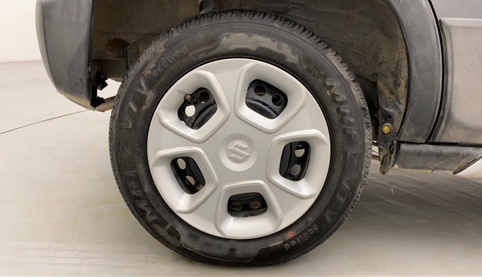 2021 Maruti S PRESSO VXI CNG, CNG, Manual, 24,546 km, Right Rear Wheel