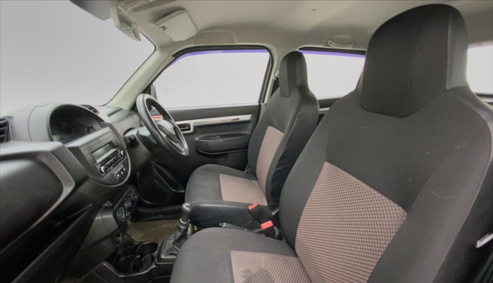 2021 Maruti S PRESSO VXI CNG, CNG, Manual, 24,546 km, Right Side Front Door Cabin