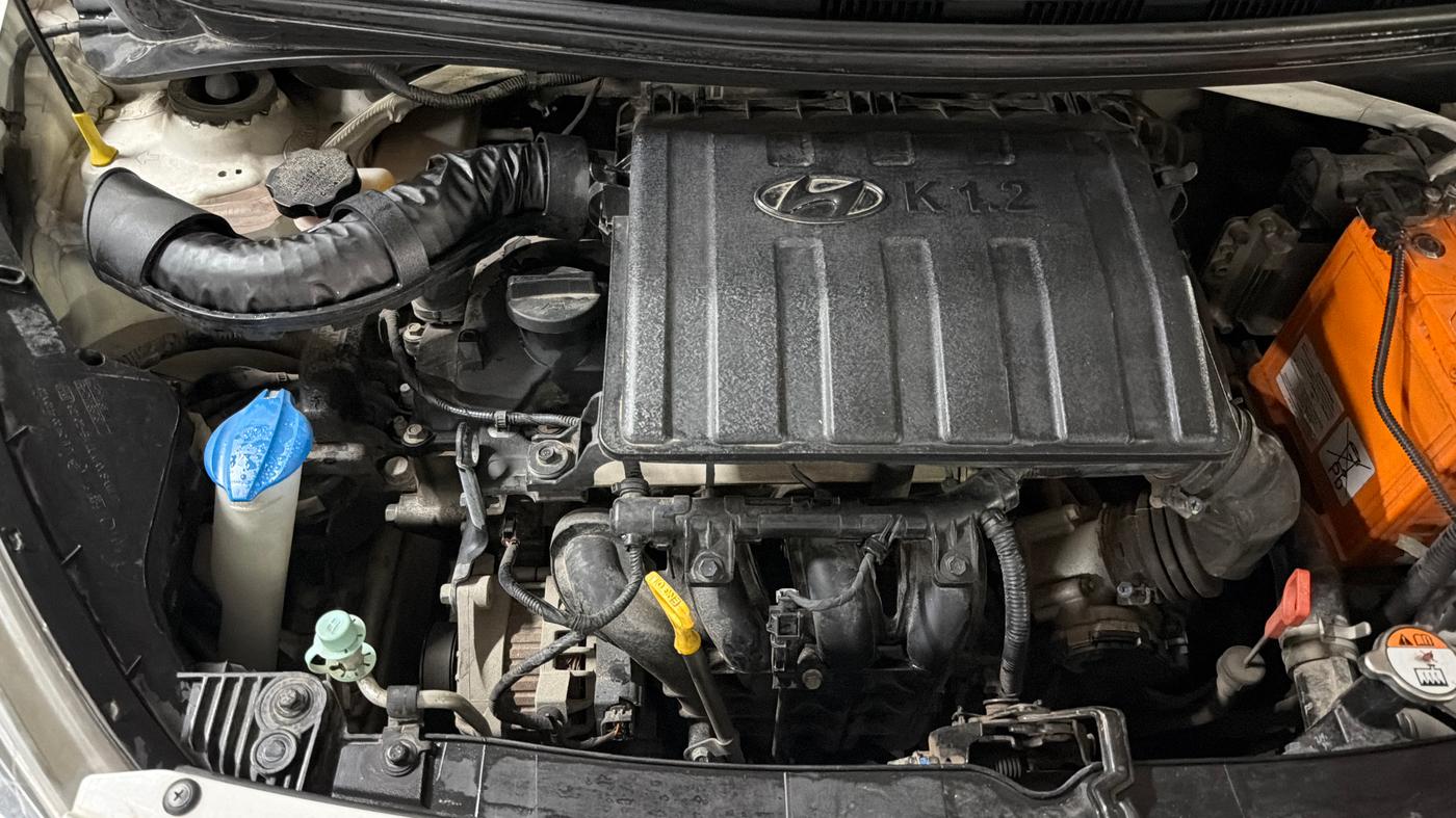 2018 Hyundai Grand i10 SPORTZ AT 1.2 KAPPA VTVT, Petrol, Automatic, 23,549 km, Engine View - Right