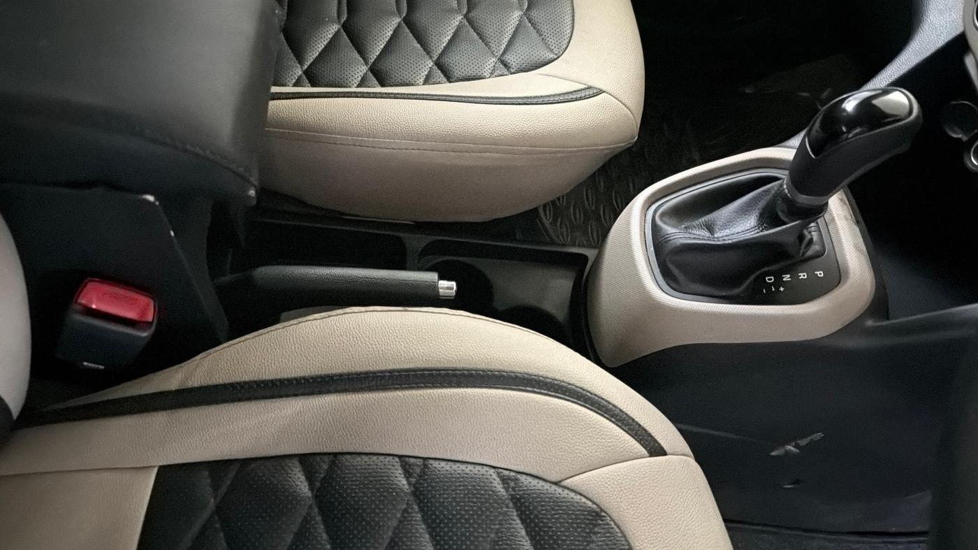 2018 Hyundai Grand i10 SPORTZ AT 1.2 KAPPA VTVT, Petrol, Automatic, 23,549 km, Gear Lever