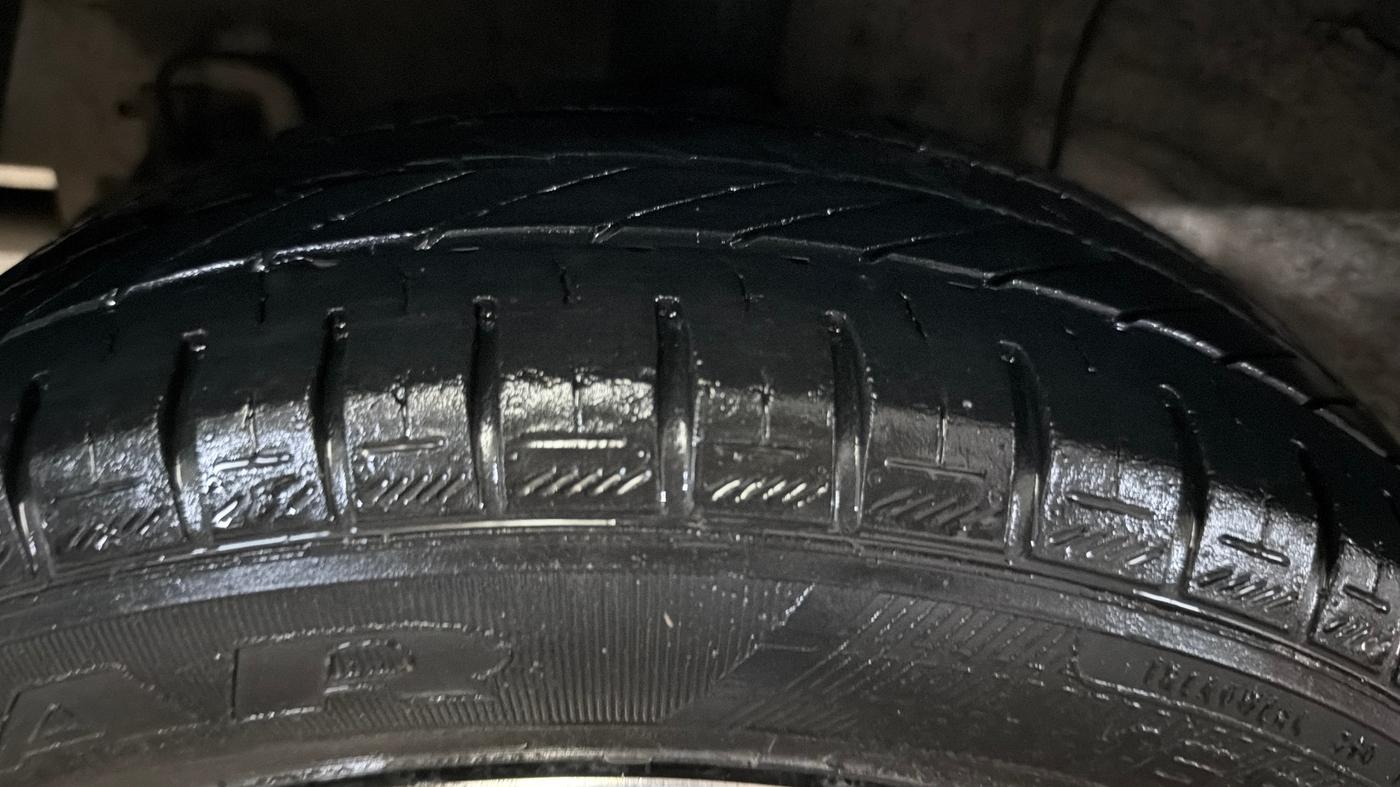 2018 Hyundai Grand i10 SPORTZ AT 1.2 KAPPA VTVT, Petrol, Automatic, 23,549 km, Right Rear Tyre Tread