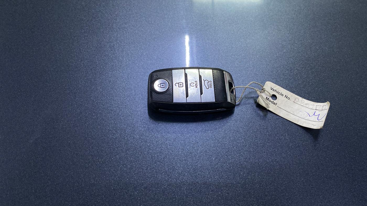 2021 KIA SELTOS HTK PLUS 1.5, Petrol, Manual, 57,145 km, Key Close Up