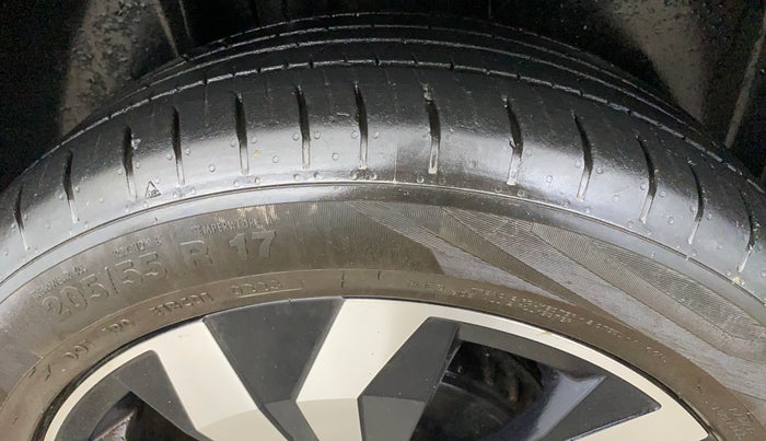 2023 Volkswagen TAIGUN GT PLUS 1.5 TSI DSG, Petrol, Automatic, 20,622 km, Right Rear Tyre Tread