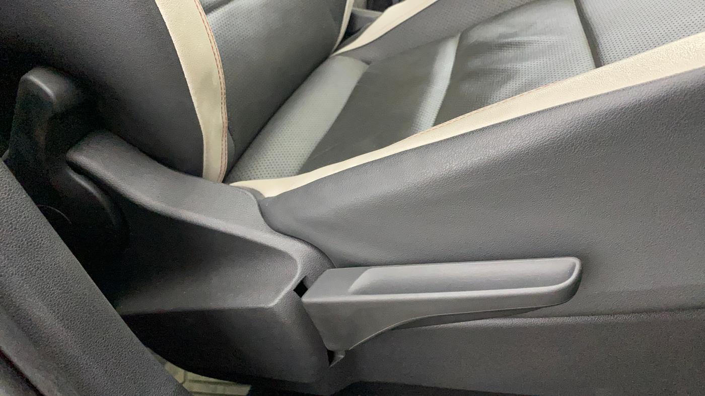 2023 Volkswagen TAIGUN GT PLUS 1.5 TSI DSG, Petrol, Automatic, 20,925 km, Driver Side Adjustment Panel