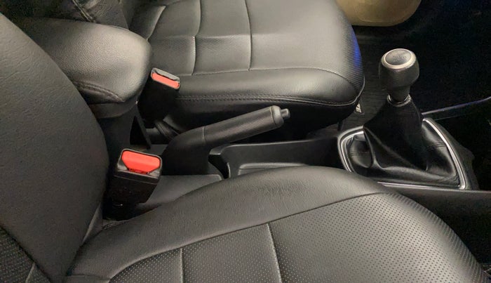 2022 Honda Amaze 1.2L I-VTEC VX, Petrol, Manual, 23,048 km, Gear Lever