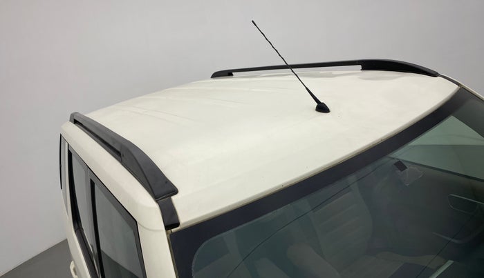 2016 Mahindra TUV300 T8, Diesel, Manual, 74,241 km, Roof