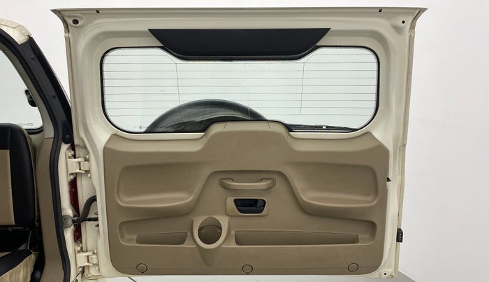 2016 Mahindra TUV300 T8, Diesel, Manual, 74,241 km, Boot Door Open