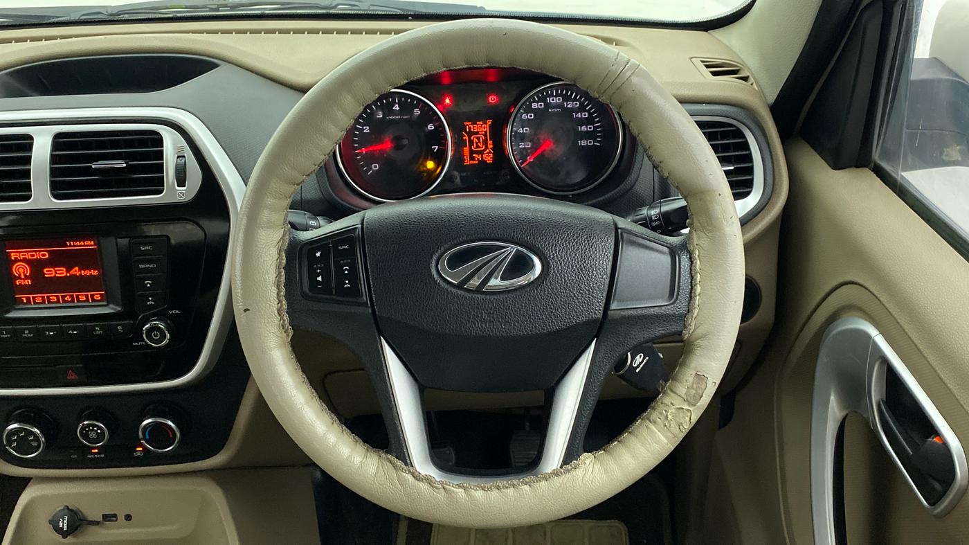2016 Mahindra TUV300 T8, Diesel, Manual, 74,241 km, Steering Wheel Close Up