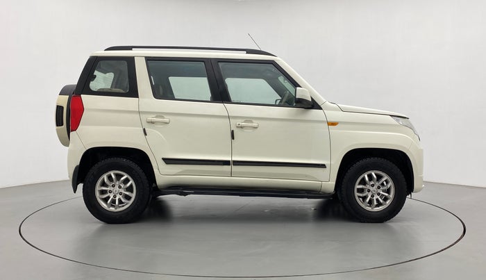 2016 Mahindra TUV300 T8, Diesel, Manual, 74,241 km, Right Side View